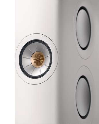 KEF LS60 Wireless, finisaj Mineral White, vedere frontală cu driverul Uni-Q