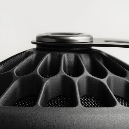 Meze Audio 105 AER - grila fagure a cupei