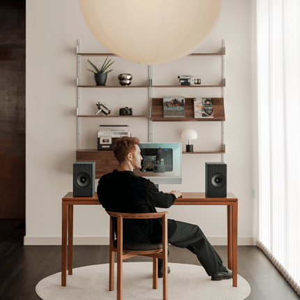KEF Coda W, finisaj Moss Green, fotografie în ambient