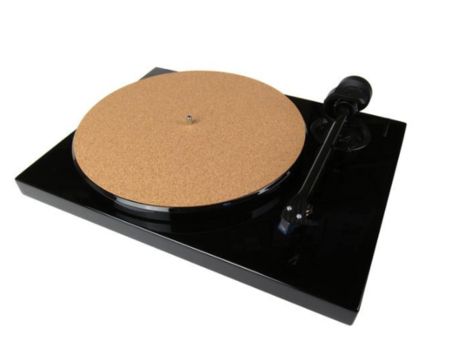 Pro-Ject Cork It - постелка от повторно запечатан корк