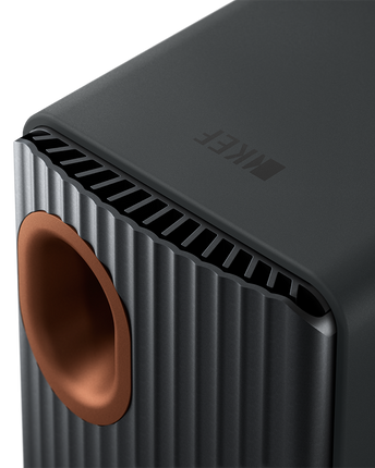 KEF LS50 Wireless II, finisaj Carbon Black, detaliu panou posterior
