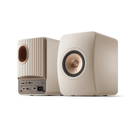 KEF LS50 Wireless II, finisaj Sand Shell, vedere frontală și posterioară