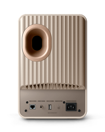 KEF LS50 Wireless II, finisaj Sand Shell, vedere din spate