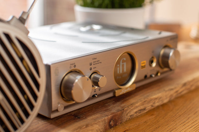 DAC cu Amplificator pentru casti iFi Audio Pro iDSD Signature resigilat