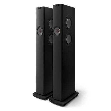 KEF LS60 Wireless, finisaj Carbon Black, vedere din față și lateral