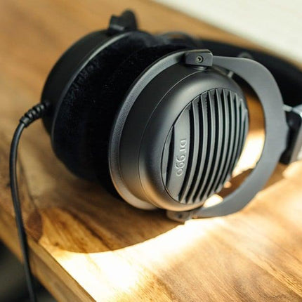 Casti Hi-Fi Beyerdynamic DT 990 Edition 250 Ohm Black Limited Edition