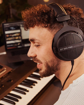 Слушалки Beyerdynamic DT 990 PRO
