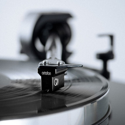 Пикап Pro-Ject X8 Special Edition с Ortofon MC Quintet Black