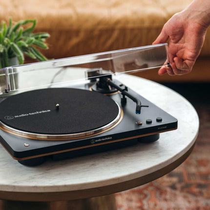 Пикап Audio-Technica AT-LP70XBT