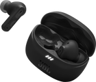 Слушалки JBL Tune Beam 2 (черно): отворен калъф за зареждане и една слушалка до него