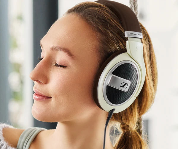 Pachet PROMO DAC iFi Audio hip dac + Casti Hi-Fi Sennheiser HD 599