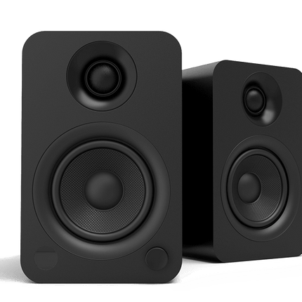 Черни активни тонколони Kanto Audio YU, чифтът под ъгъл