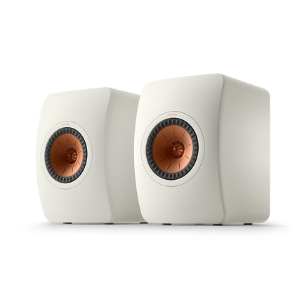 KEF LS50 Meta, finisaj Mineral White, vedere din față și lateral