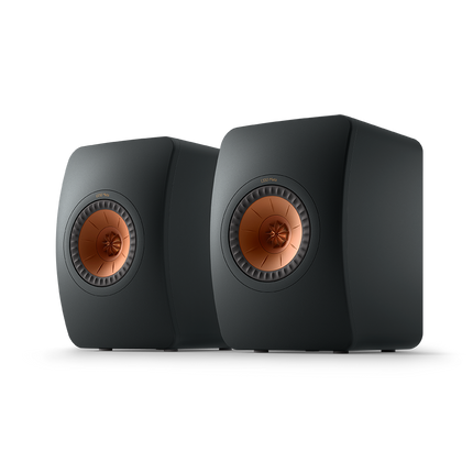 KEF LS50 Meta, finisaj Carbon Black, vedere din față și lateral