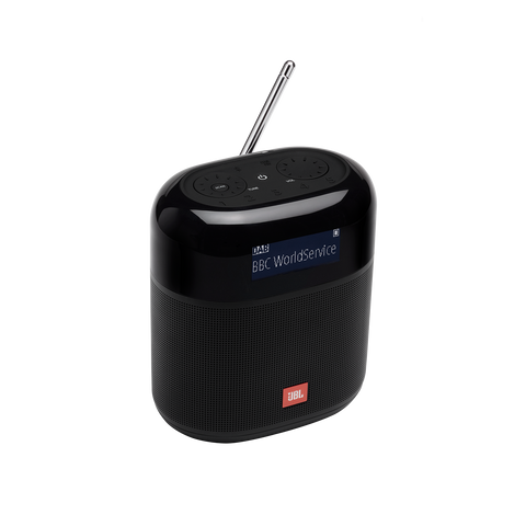 Черното радио JBL Tuner XL под ъгъл, с вдигната антена