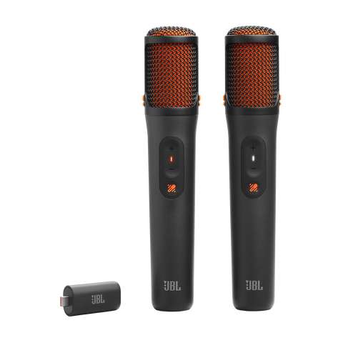 Двата микрофона JBL EasySing Mics и USB-C донгълът