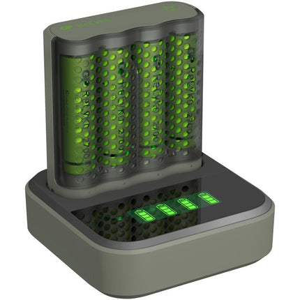 GP ReCyko Speed ​​​​Charger M451 зарядно устройство за батерии + 4 ReCyko AA 2600mAh батерии + D451 докинг станция за зареждане