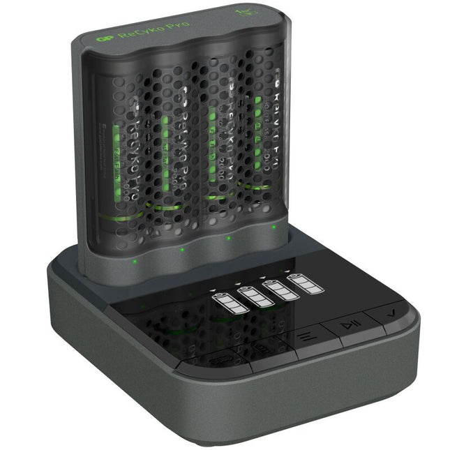 GP ReCyko Pro Charger P461 зарядно устройство за батерии + 4 батерии ReCyko Pro AA 2000mAh + D461 докинг станция за зареждане