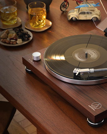 Пикап Audio-Technica AT-LPW50BTRW